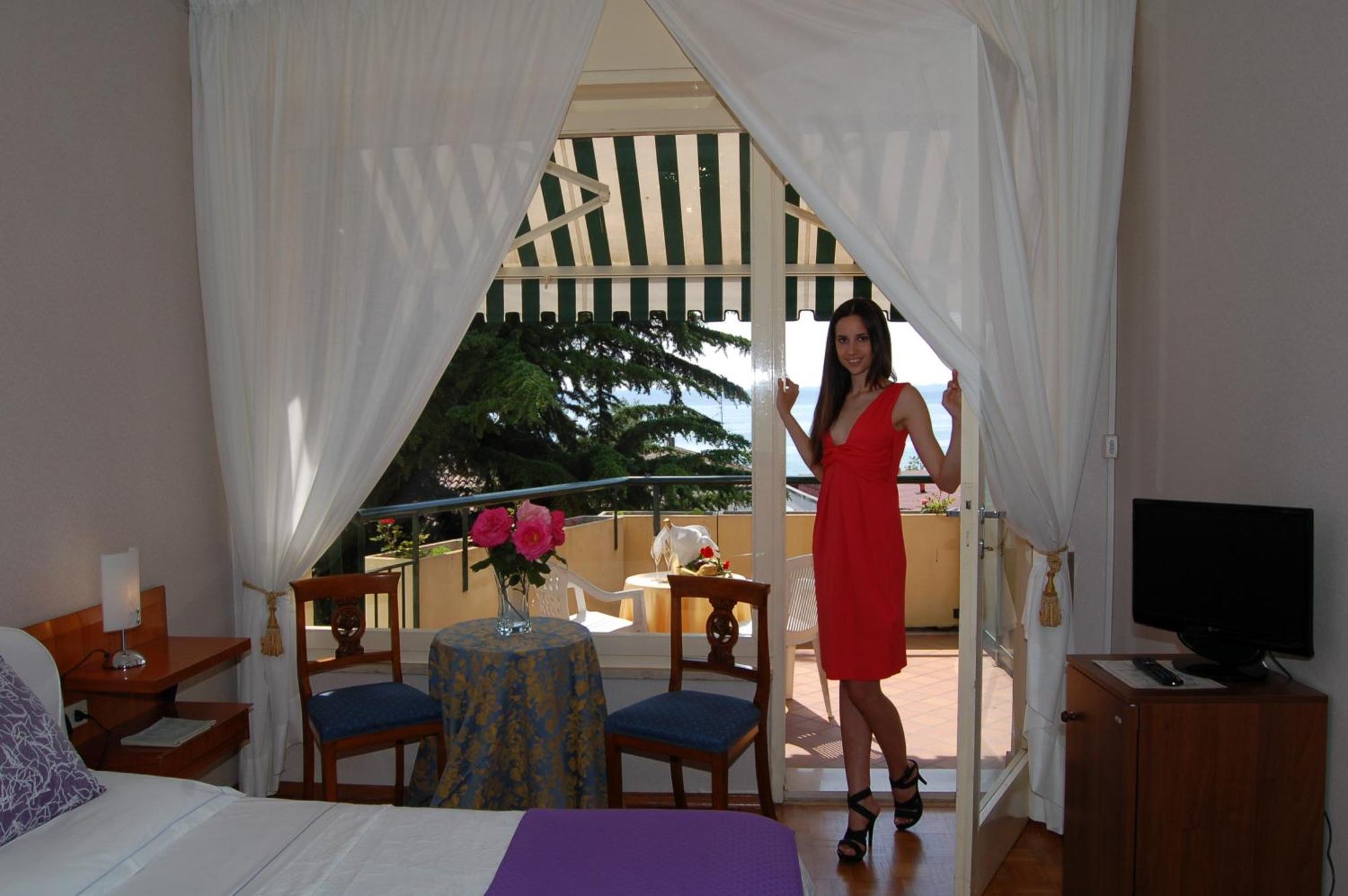 Hotel Broglia Sirmione Ngoại thất bức ảnh
