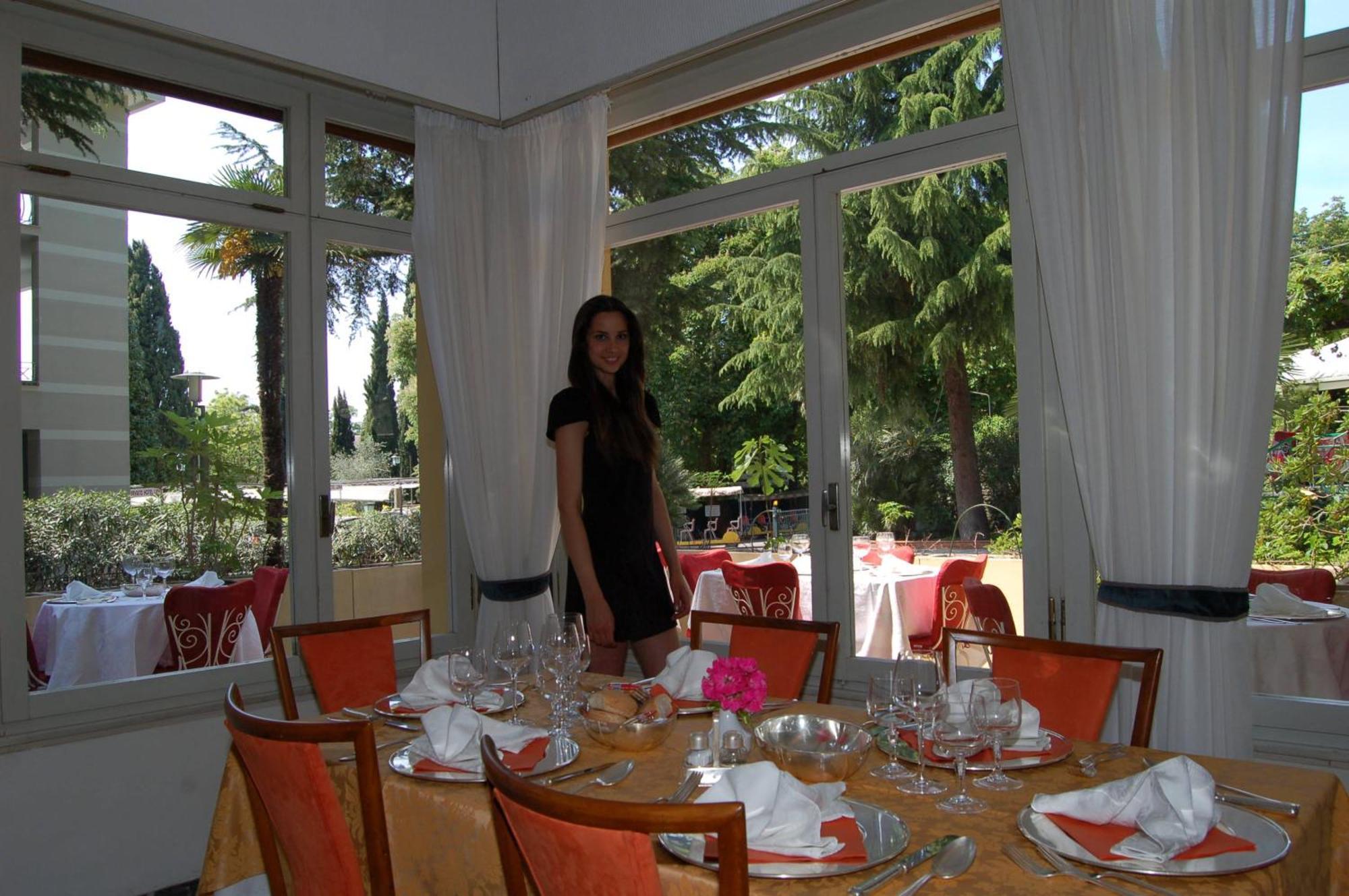 Hotel Broglia Sirmione Ngoại thất bức ảnh