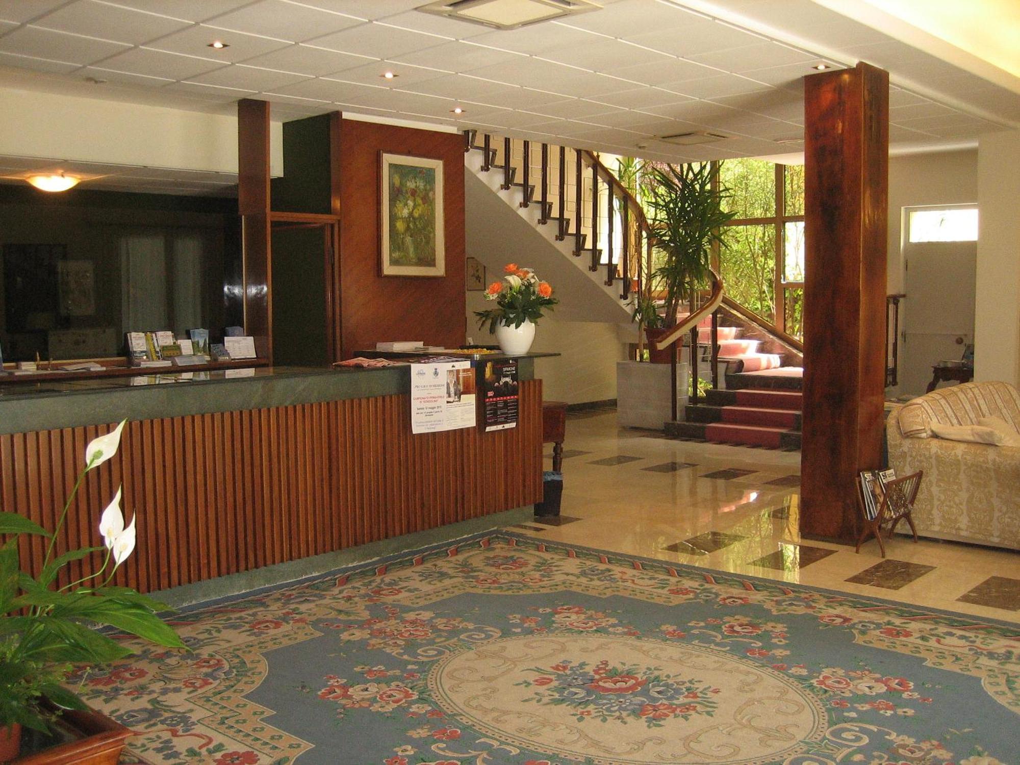 Hotel Broglia Sirmione Ngoại thất bức ảnh