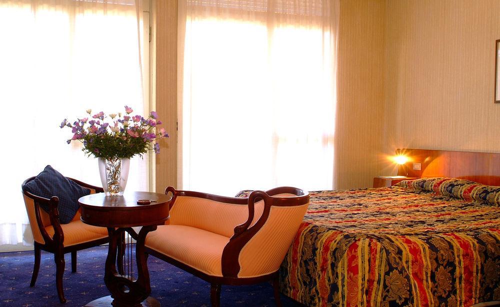 Hotel Broglia Sirmione Ngoại thất bức ảnh