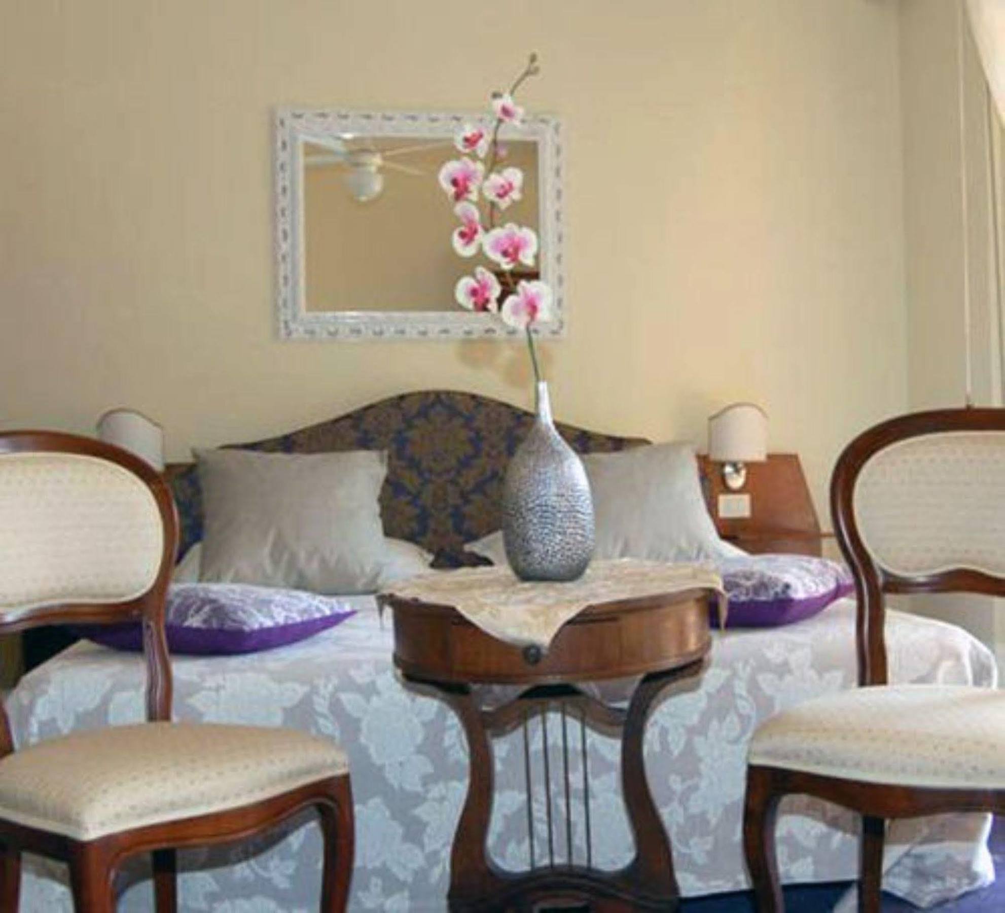 Hotel Broglia Sirmione Ngoại thất bức ảnh