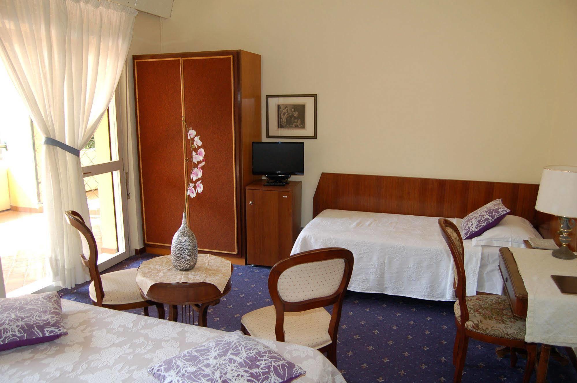 Hotel Broglia Sirmione Ngoại thất bức ảnh